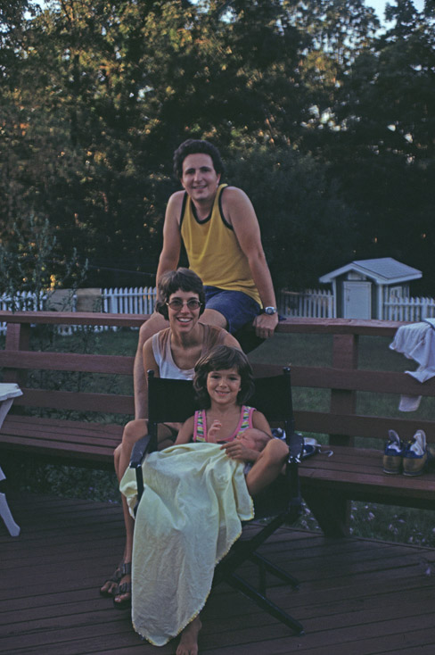 Jeff and kids at newport house19